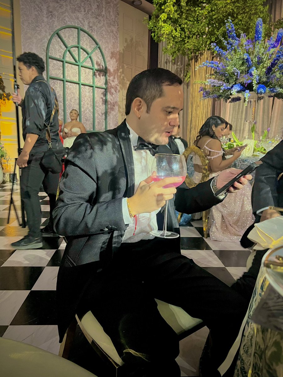 Mi cara cuando me dicen; el próximo en casarte eres tú 😨