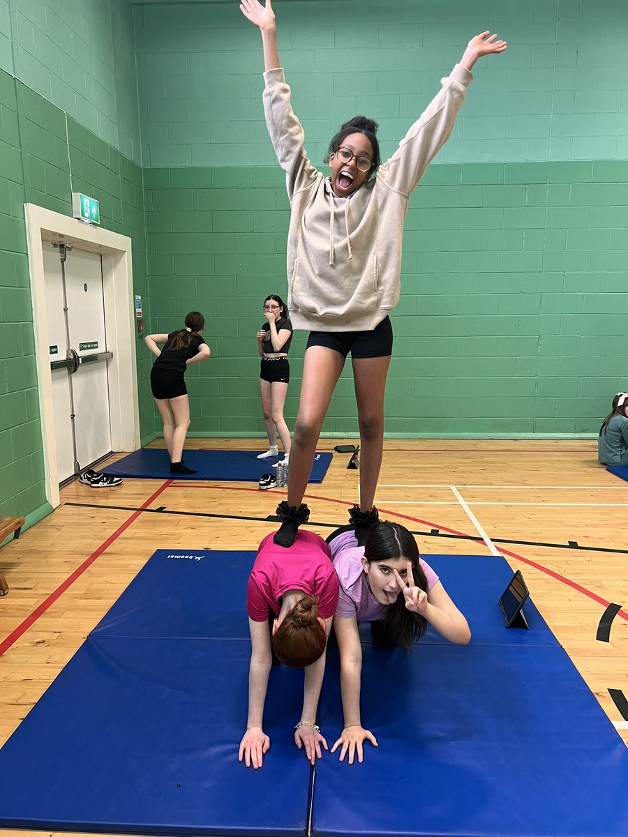 CurrieMoodiePE's tweet image. New block today! Starting the S1’s and some S2’s on gymnastics. I was BLOWN AWAY by the skill level in the classes. Check out my awesome S2’s #gymnastics #balanceandcontrol @STAphysed