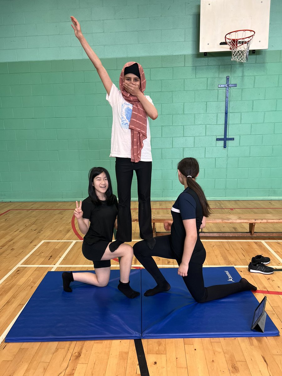 CurrieMoodiePE's tweet image. New block today! Starting the S1’s and some S2’s on gymnastics. I was BLOWN AWAY by the skill level in the classes. Check out my awesome S2’s #gymnastics #balanceandcontrol @STAphysed