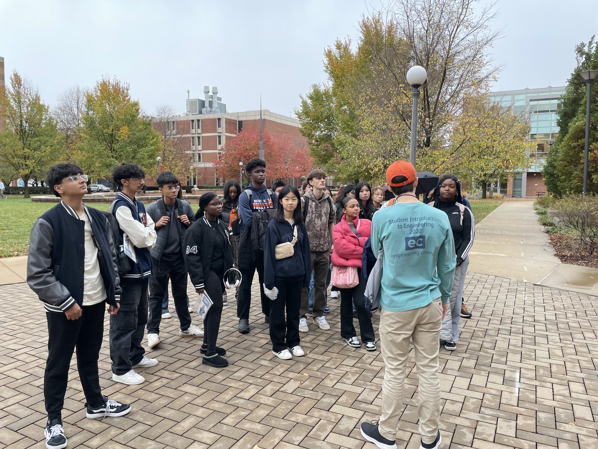 UChicago Civic Engagement tweet media