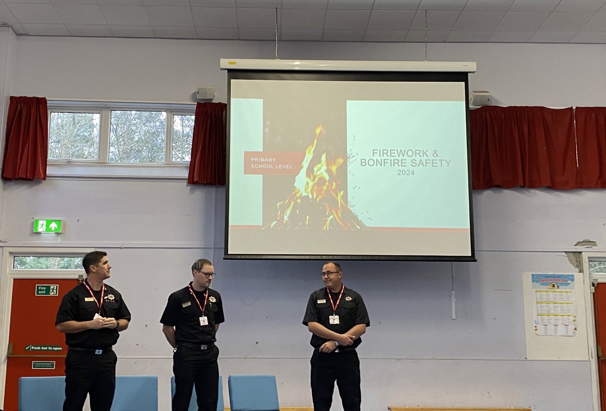 We were lucky to have Ardrossan Fire Fighters in school today to talk about Fireworks Safety at one of our assemblies. 
#WKPSvaluessafety