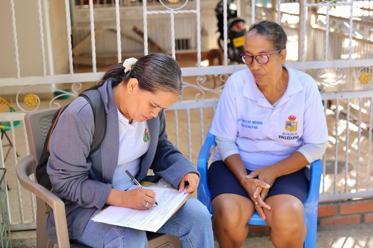 AlcaldiaVpar's tweet photo. Alcaldía de Valledupar y Gobierno del Cambio lanzan el programa Cambia Mi Casa para beneficiar a 300 familias vallenatas 
@fonvisocial 

Detalles aquí ↙️↘️
https://t.co/jHm4I4I8JW https://t.co/ppKwG6TTzb