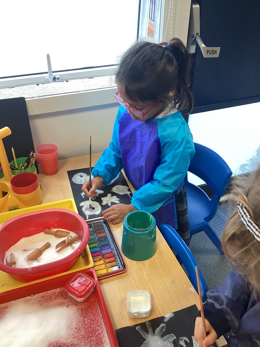 StNicksEarly's tweet photo. #StNicksReception created some beautiful firework salt paintings to celebrate bonfire night. #StNicksArtsCrafts https://t.co/5666hwJNSB