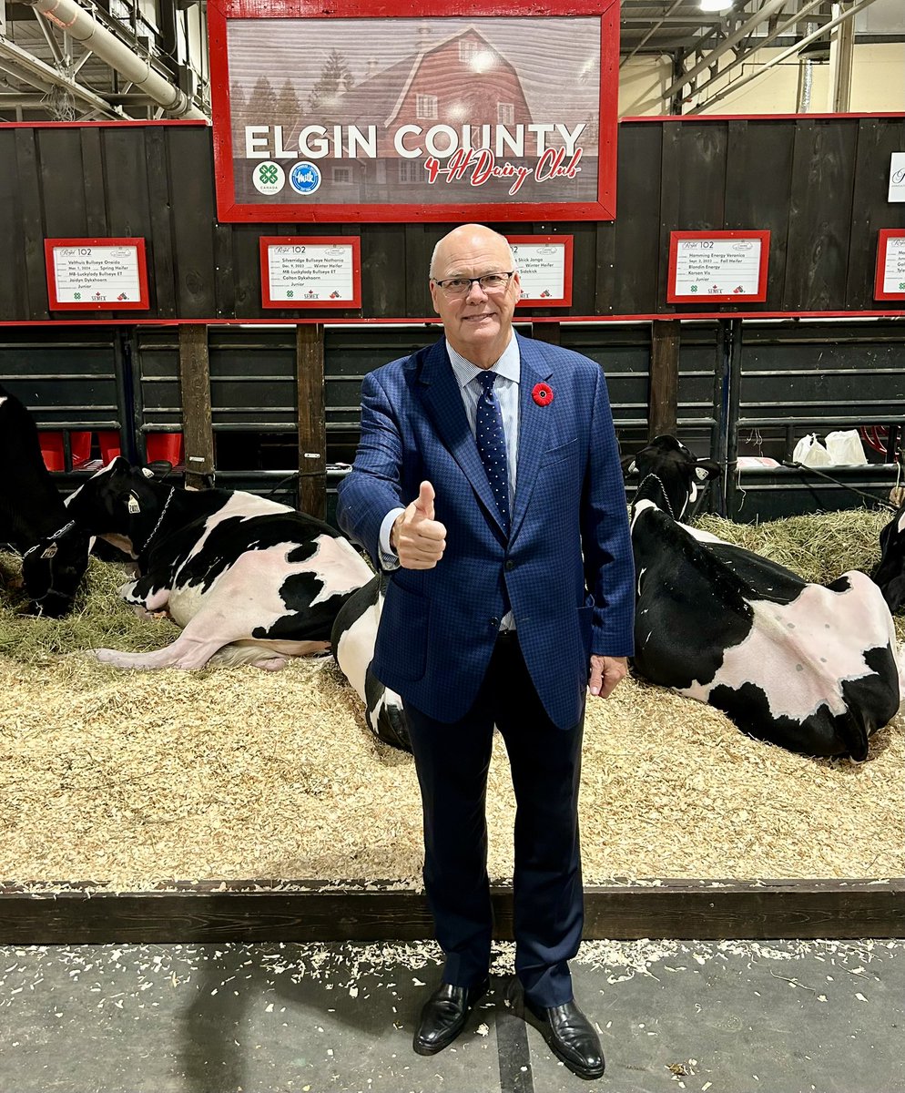 RobFlackEML's tweet photo. Back @THERAWF #RAWF102!

Stopped by the @TD_Canada TD Canadian 4H Dairy Classic, and the Elgin and Middlesex teams are on site. 🐮

#OntAg #CdnAg https://t.co/0HvMdlqtOO