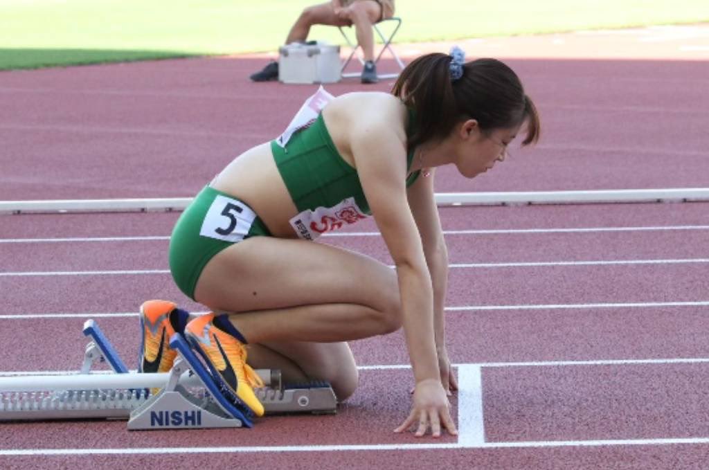DaimatsuAthlete's tweet photo. #アスリート社員 に神奈川出身の女性アスリートが入社✨
#有賀千春 400H
川崎橘→青山学院大→大松運輸
紅一点だった@kidako7 喜田も喜んでいます⤴️
【競技の方はもちろんですが、地元神奈川で外部指導も頑張りたい】
ご声援をよろしくお願い致します🙏
@DaimatsuUnyu 
#アスリート採用
#新卒採用 https://t.co/30m5DPjZO5