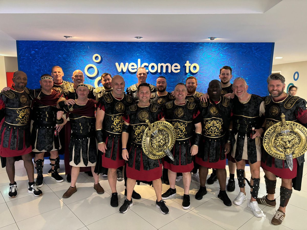 deanbartrip's tweet image. Great weekend just gone with this great bunch of lads, and others, thanks all!🍻👌🏻🍻🕺🏼🍻⚽️ @BigWeekenders