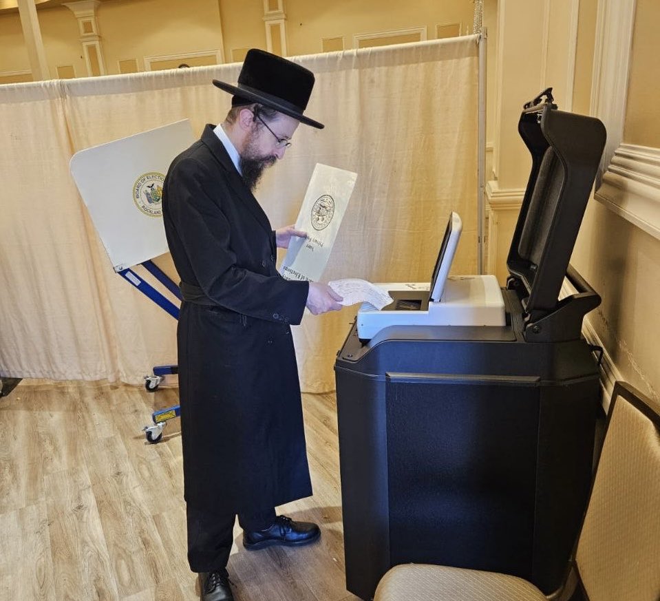IHF_Heritage's tweet image. Great turnout at the Orthodox Chasidic neighborhoods! Many are coming out to vote! #OrthodoxChasidicCommunity #VotingIsPower #CommunityEngagement