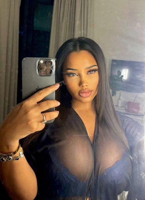 Watch 💕's leaked NSFW photo on TwXstars