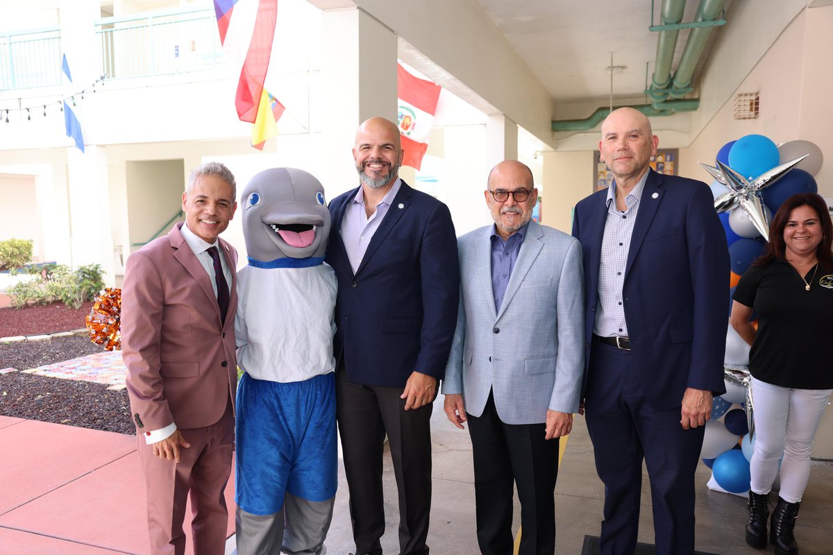 MDCPSCapital's tweet photo. Groundbreaking event ceremony to commemorate @HGESDolphins. A $8.1M project funded by the #GOBprogress for a new addition with six classrooms, a covered walkway, and 20 parking spaces. @SuptDotres @ralo2565 https://t.co/8zoIeFXkoE