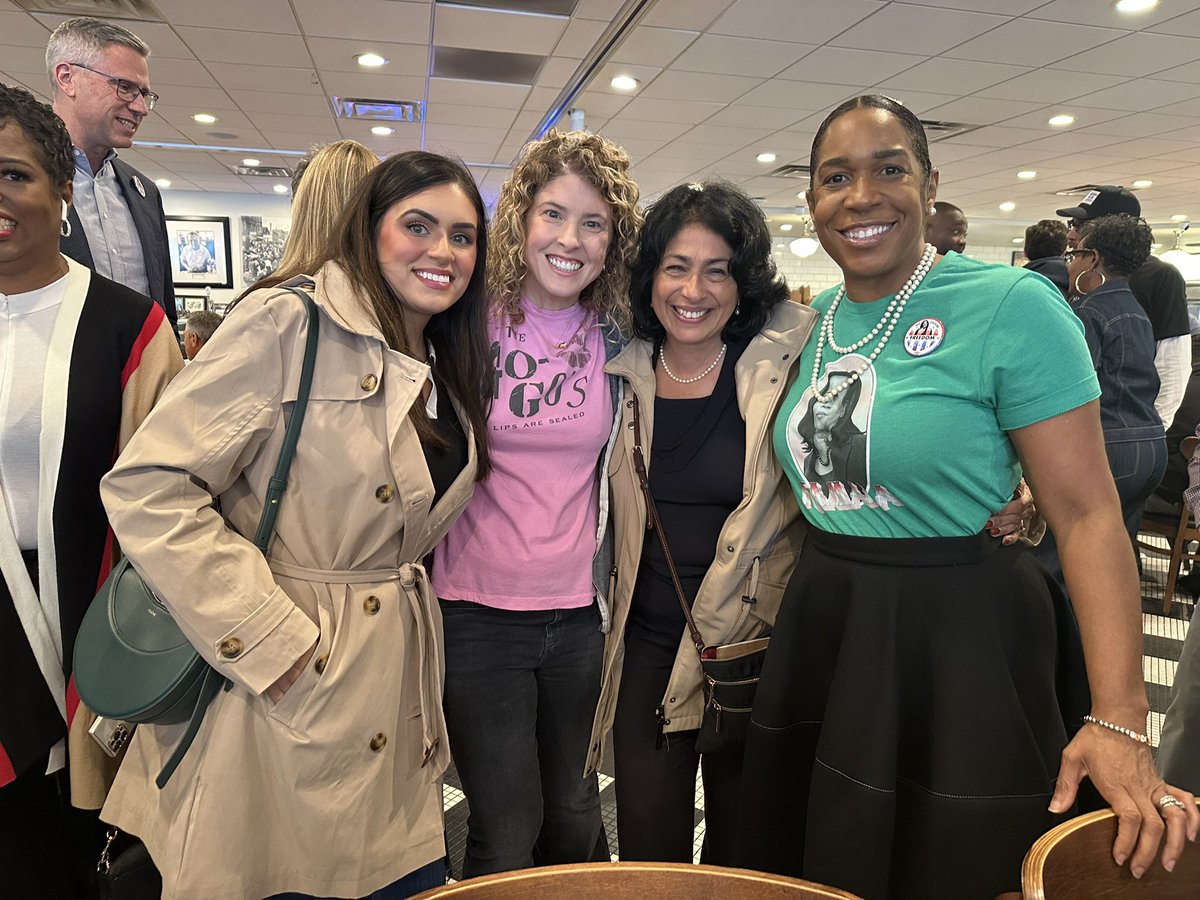 Democratic Party of Illinois tweet media