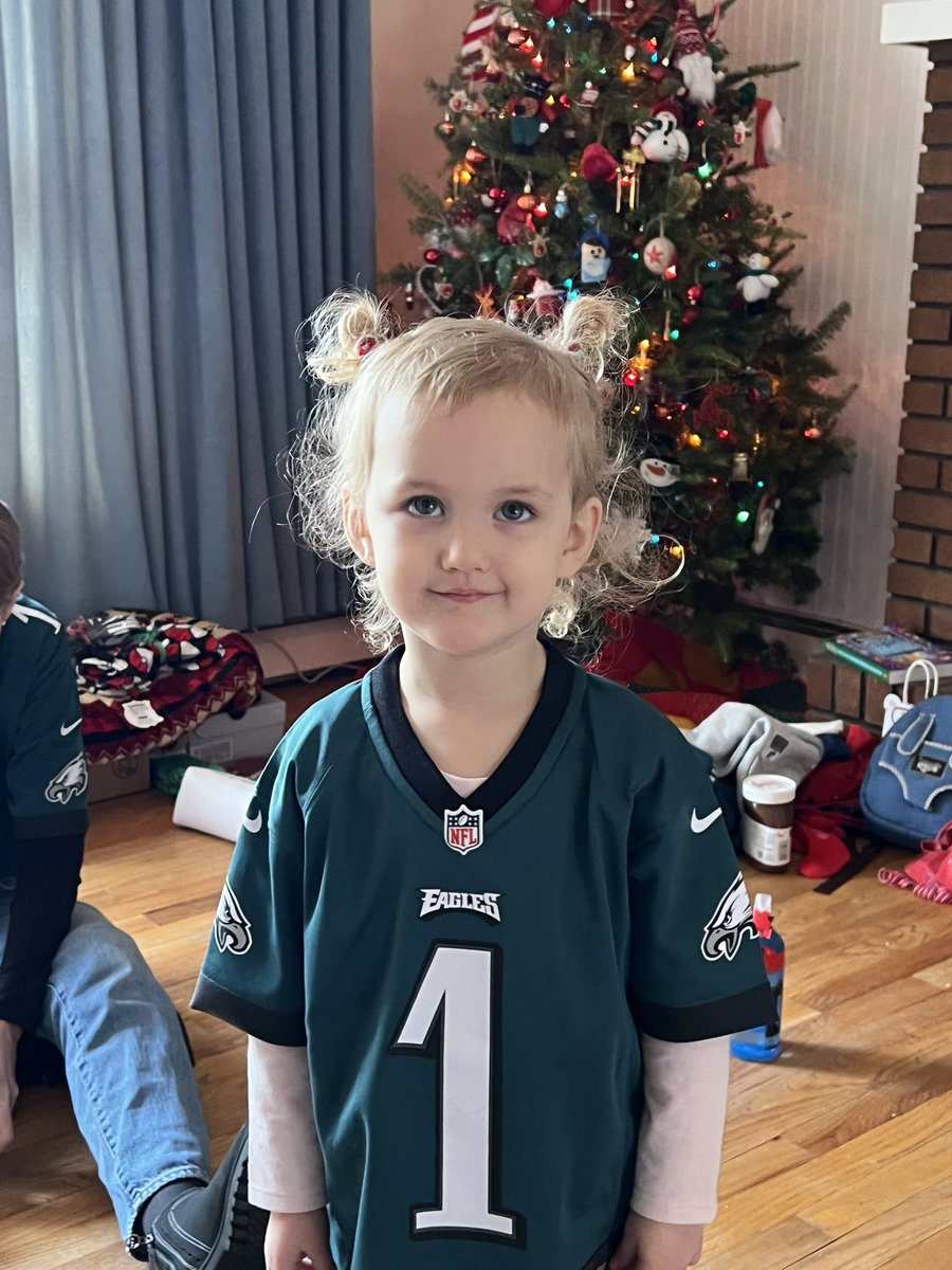 hopeful68's tweet photo. @JoJoFromJerz My granddaughter! 💙💙
Also, Go Birds! 💚🦅
#VoteKamala https://t.co/omQMI48f38