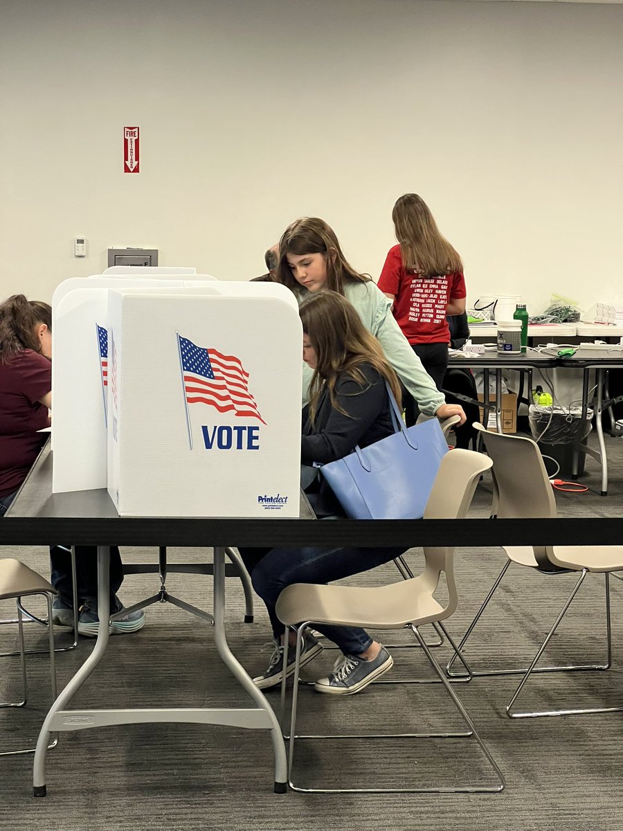 Amy Weinstock tweet media