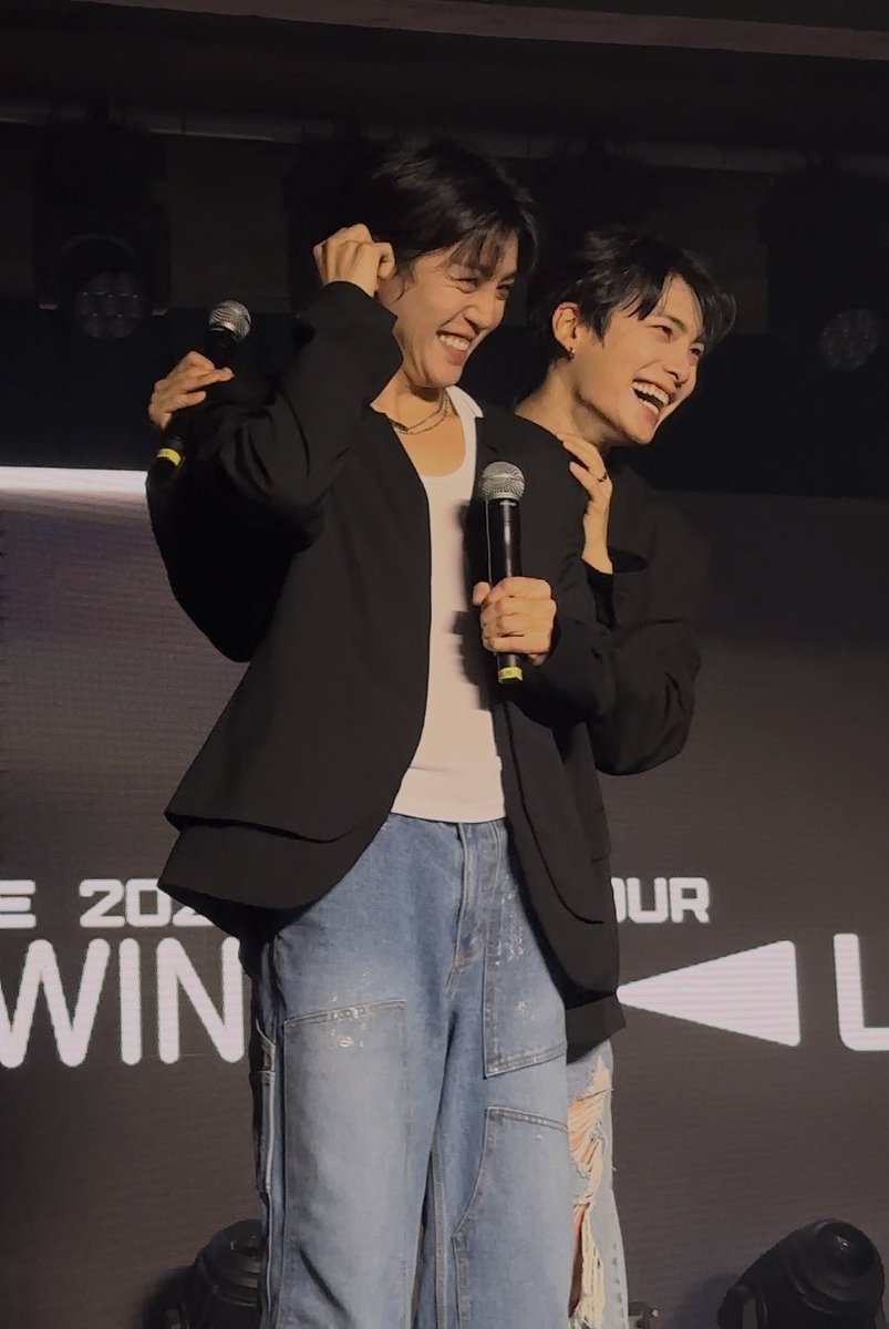 BEANBlN's tweet photo. 🥹🥹🥹🥹 #ACEINHELSINKI #ACE #에이스 #LEEDONGHUN #이동훈 #PARKJUNHEE #박준희 https://t.co/yJWednLTph