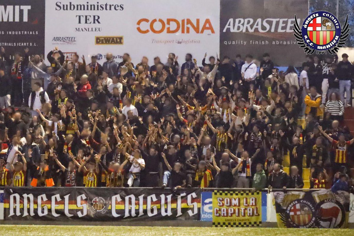 angelscaiguts07's tweet photo. AEC MANLLEU 0-0 VIC

Diumenge vam viure una de les millors tardes al Municipal. Això ja no ens ho treu ningú. Seguirem lluitant i animant així per revertir la situació.

Amunt i amb tot, @aecmanlleu !

📸 @arnaubarraqueta_pics https://t.co/UhSEqlkvUX