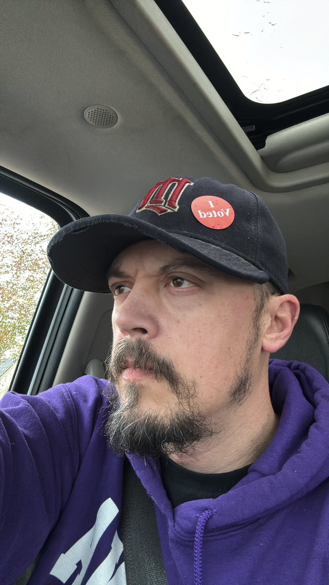 lobwedgeguy's tweet photo. I have questionable facial hair, and I vote. https://t.co/Y2W0ggqkg6