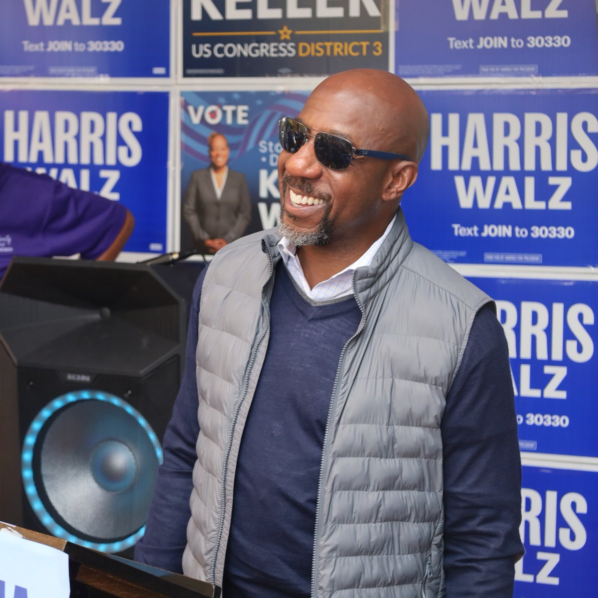 KamalaForGA's tweet image. Senator @ReverendWarnock fired up the crowd in Fayetteville, GA this morning to get out the vote on Election Day! 🗳️ Georgians are ready for a New Way Forward. Go to iwillvote.com/ga to find out how you can vote for Kamala Harris and Tim Walz today. #ElectionDay…