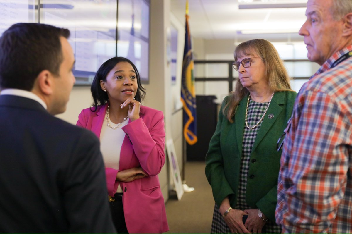 LtGovWay's tweet photo. Every Election Day, I join @NewJerseyOAG and @NJOHSP at @NJSP HQ to monitor what’s happening across the state and how it may affect New Jersey voters.
 
Working together ensures that our elections are protected for the integrity of our democracy. https://t.co/rzGndR1ADT