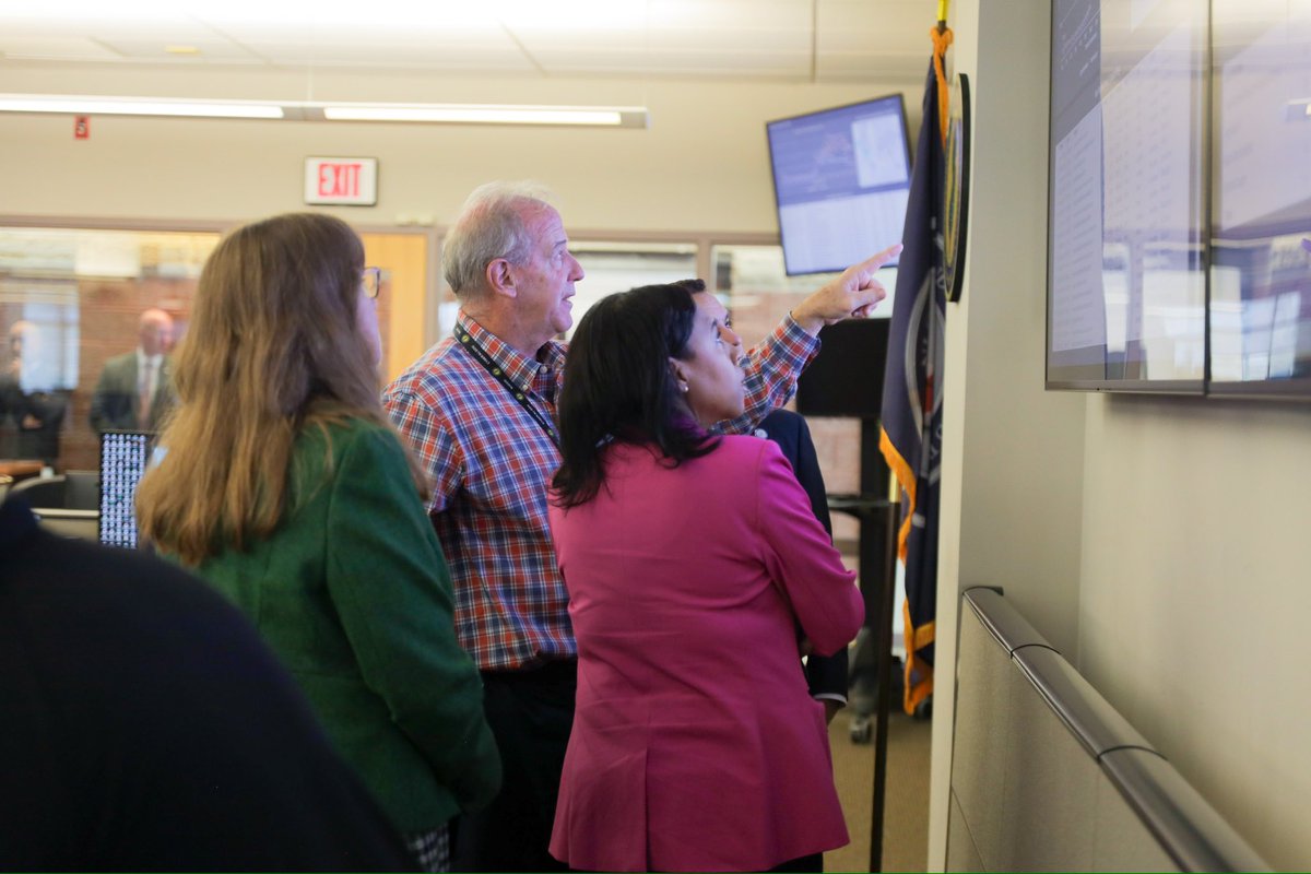 LtGovWay's tweet photo. Every Election Day, I join @NewJerseyOAG and @NJOHSP at @NJSP HQ to monitor what’s happening across the state and how it may affect New Jersey voters.
 
Working together ensures that our elections are protected for the integrity of our democracy. https://t.co/rzGndR1ADT