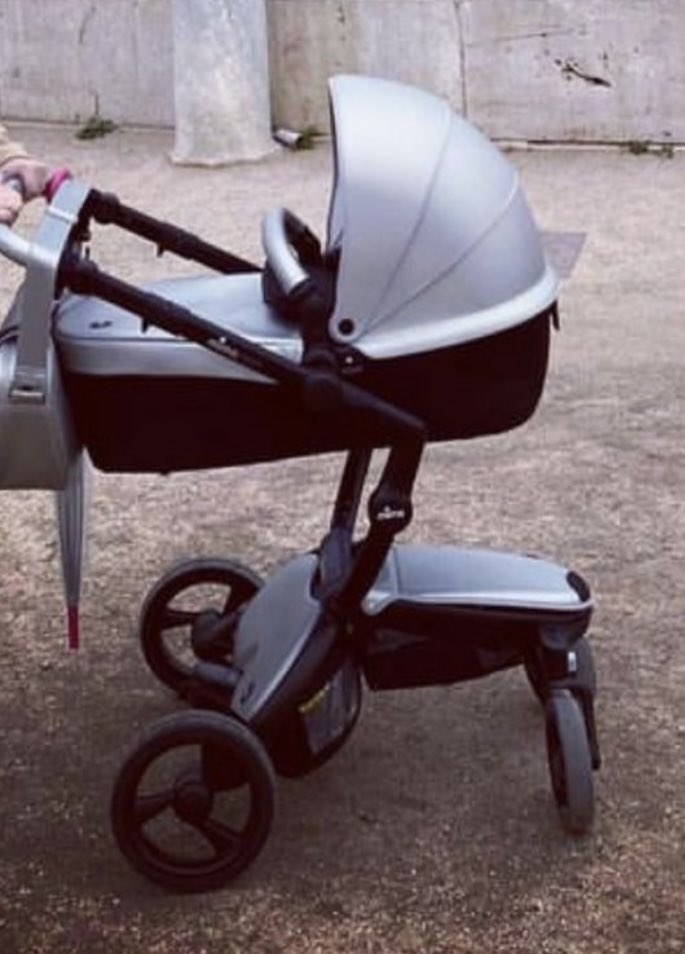 Si alguien ha perdido su carrito de bebé por la tragedia de la Dana en Valencia, pongo a su disposición el nuestro. Por favor RT para que llegue a quien lo necesite <a href="/AyudaDanaES/">Ayuda-Dana.es</a>