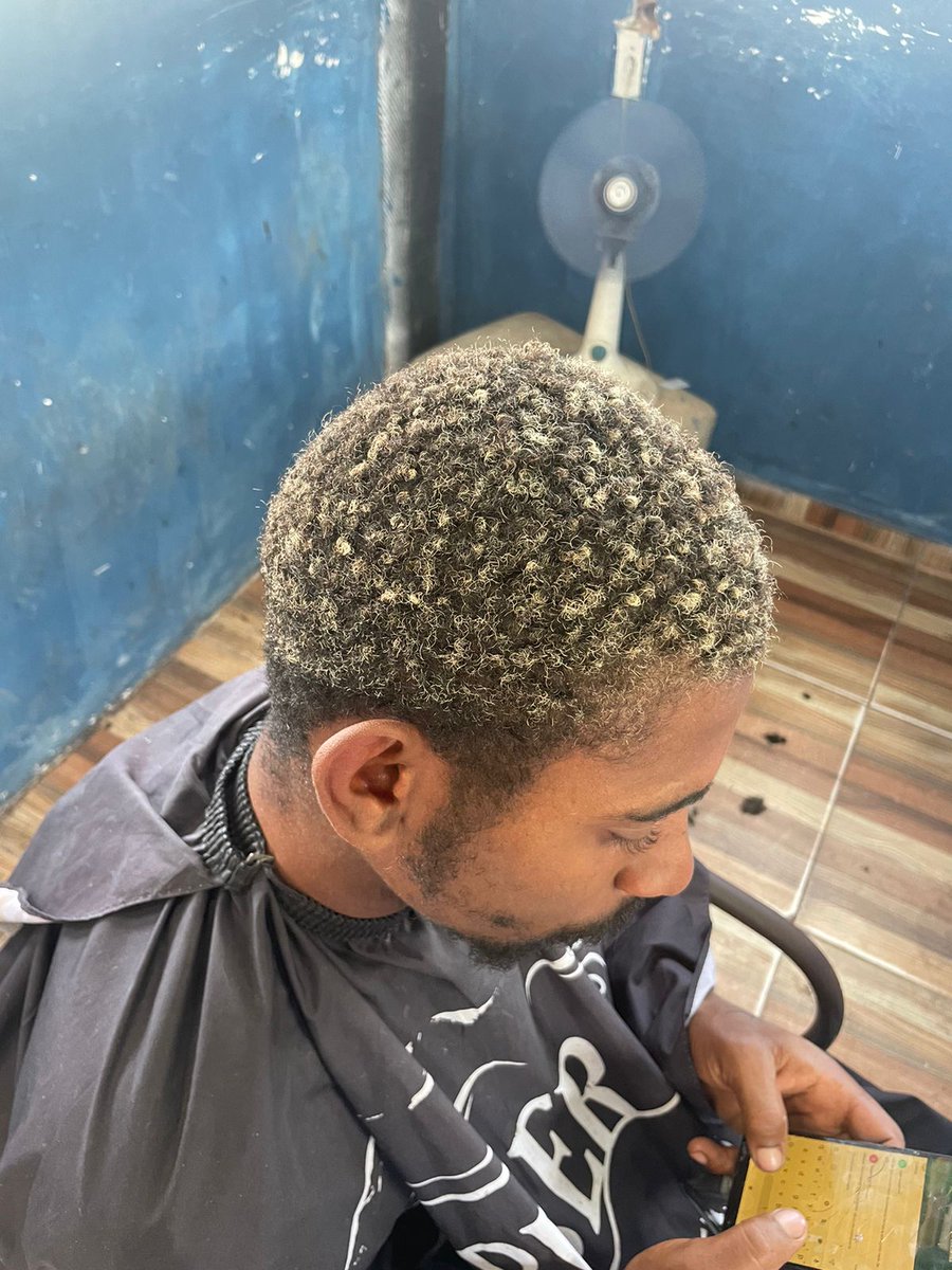 do_abr's tweet photo. Corte + reflexo na risca 📏🔥 https://t.co/ixP6HqOS3P