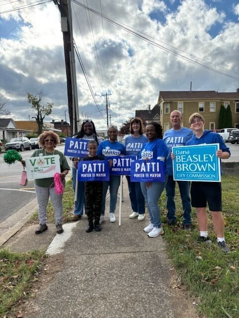pattiminter4ky's tweet photo. The work isn’t over yet! Less than three hours till the polls close, we’re still in campaign mode. If you haven’t voted yet, make sure you get in line by 6! https://t.co/GP5zkhyzHQ