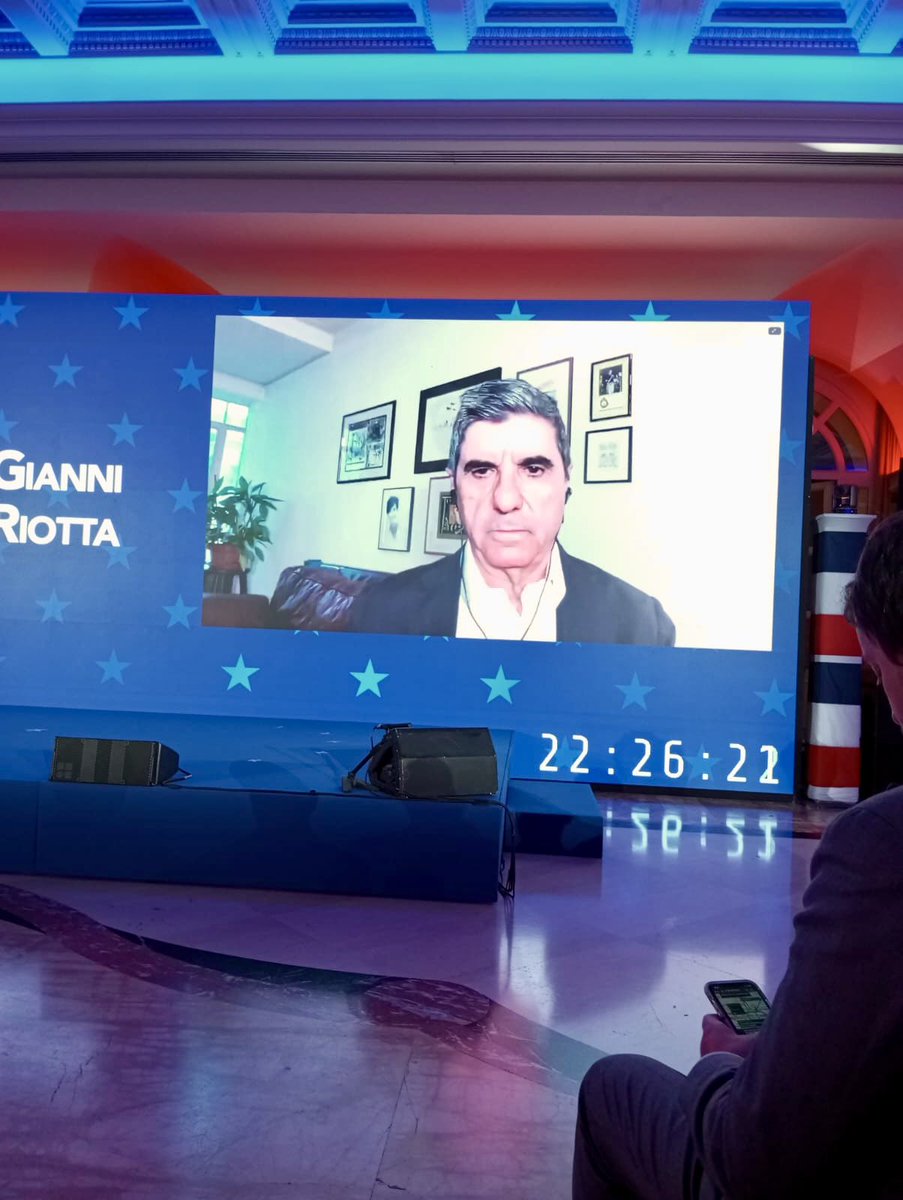 RadioSapienza tweet media