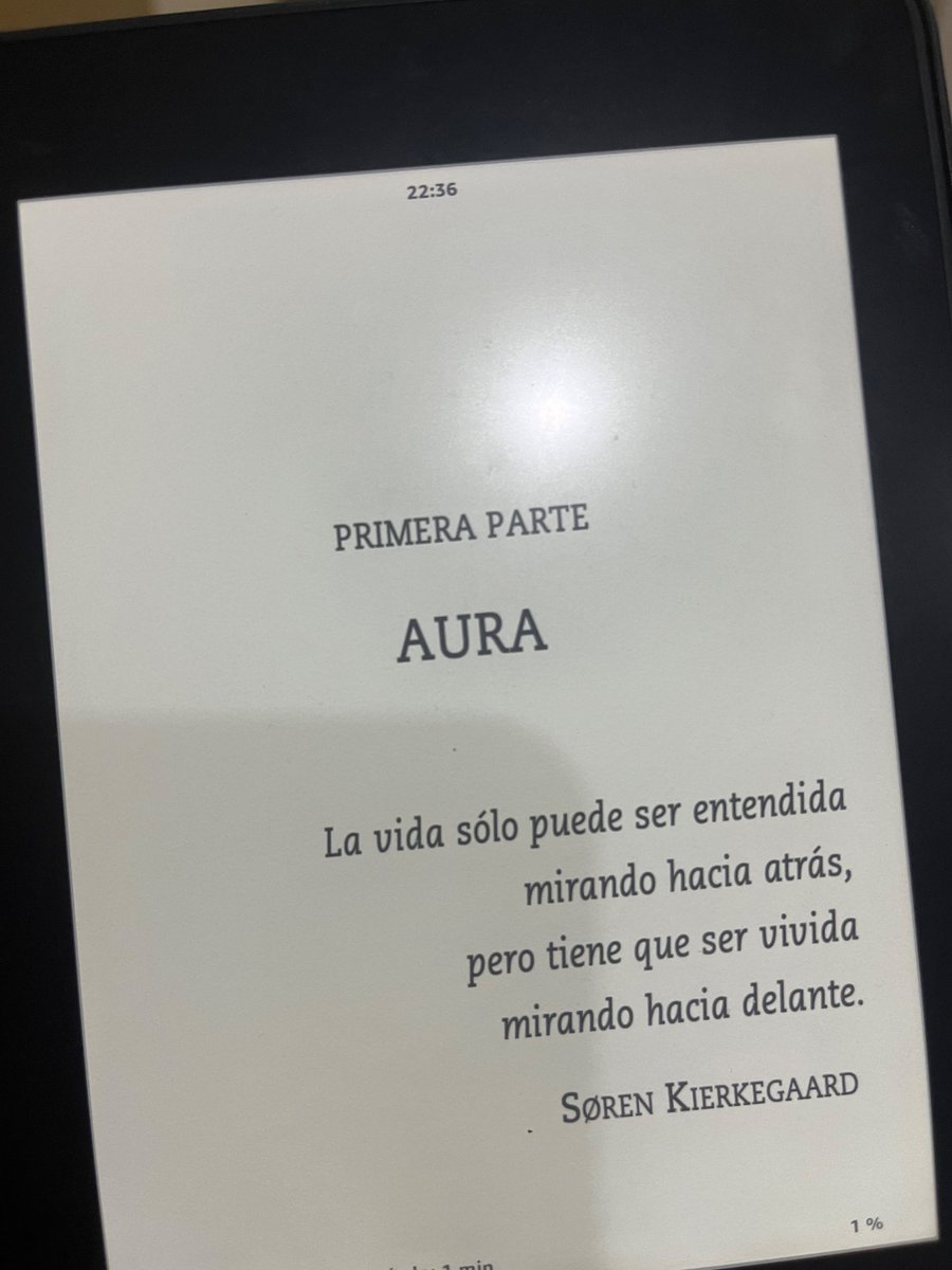 MariaRM1202's tweet photo. Ese sentimiento encontrado de querer empezar y no querer que acabe… @JuanGomezJurado #UniversoReinaRoja #TodoMuere https://t.co/wVVVMEsu9S