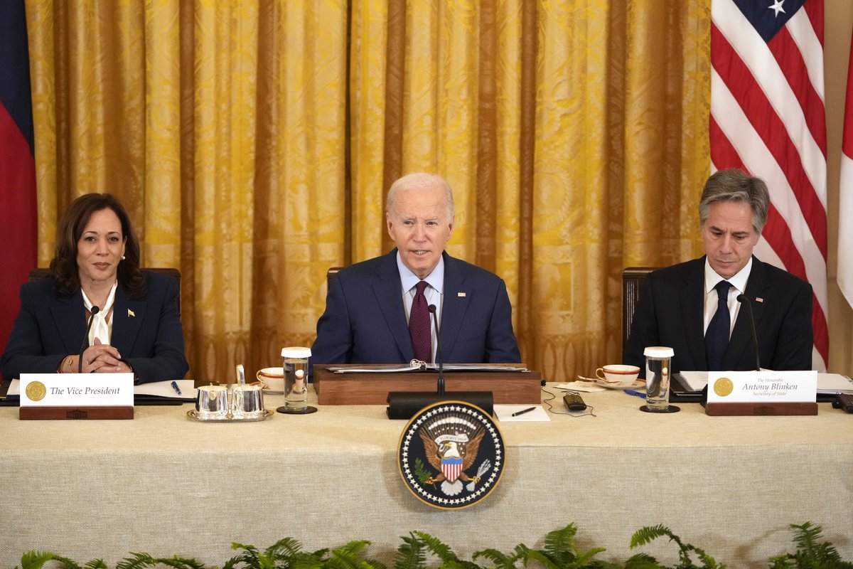 Genocide Joe, Holocaust Harris, and Butcher Blinken

Their legacy?

A pointless proxy war in Ukraine that failed to defeat Russia🇷🇺, hundreds of thousands dead in a completely avoidable war that could have been ended with the deal at Istanbul 

A genocide in Gaza perpetrated by