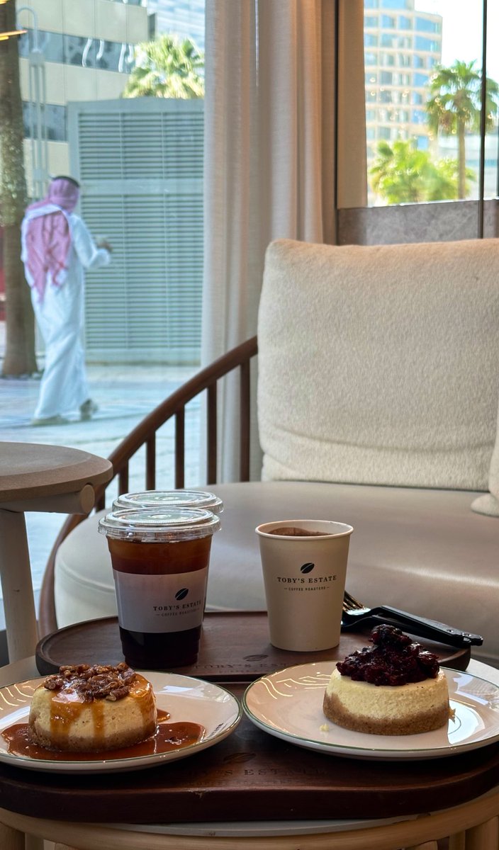 مرحبا بك يا القبال العذب يادُرة فؤادي
مرحبا والليله اللي بها جييتك ما ابركها 🌷