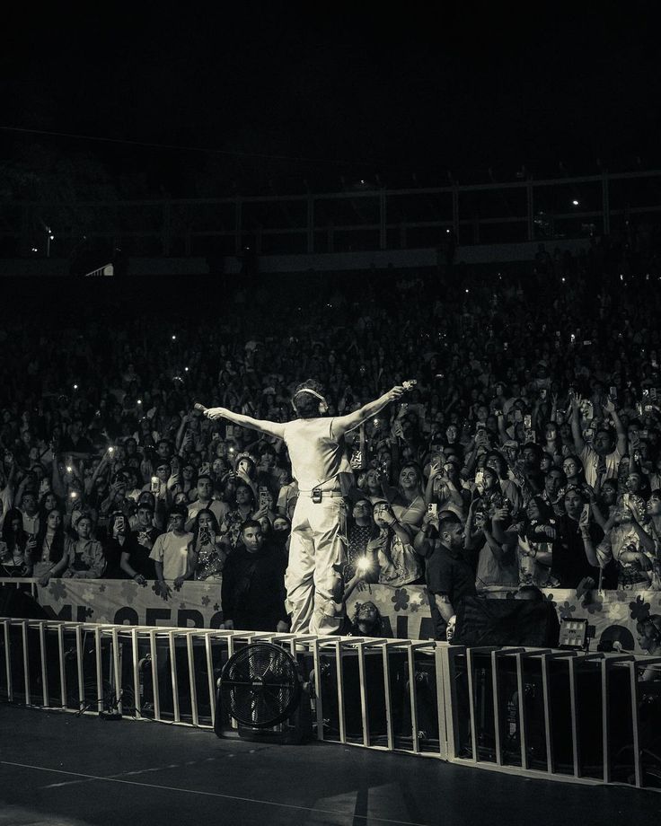 juls🍷 tweet media