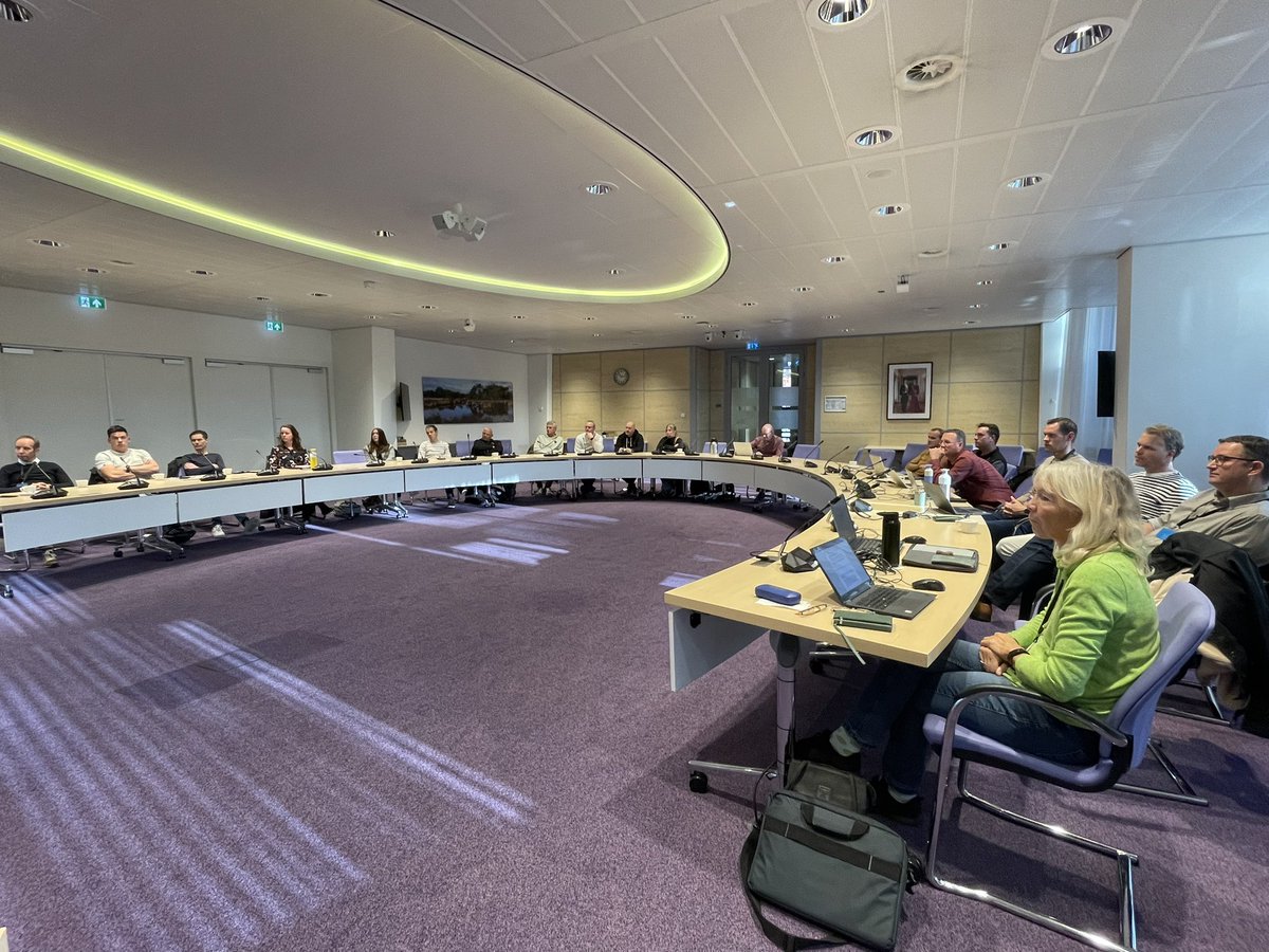 Vandaag weer een interessante kennisdelingssessie gehad met een paar andere werkeenheden. Onderwerp deze keer: bluswater bij calamiteiten in relatie tot oppervlakte water en rioolwaterzuivering. Het leverde boeiende gesprekstof op!