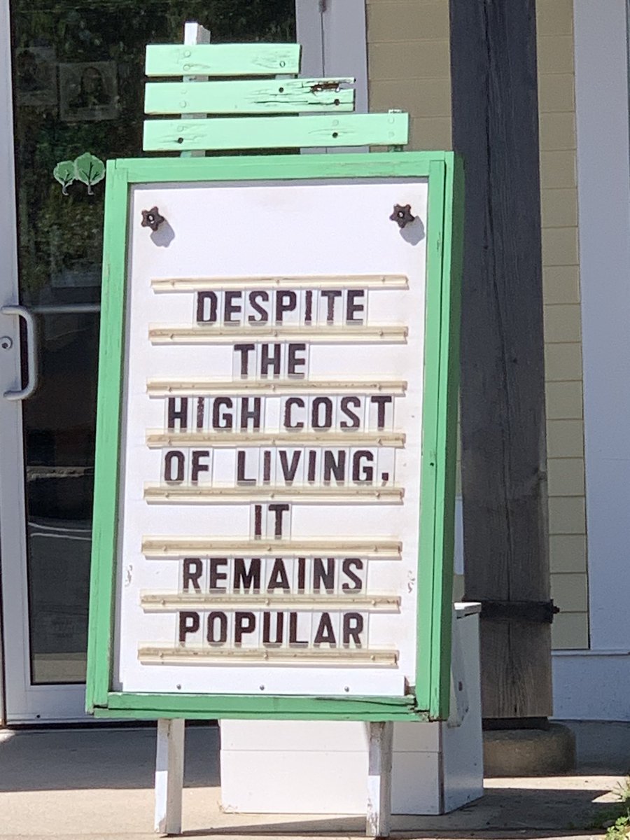 findinggg's tweet photo. @intheolivegrov1 @obligatraveler @OdetteDunn @pipeaway_travel @phoward336 @TheHableWay @PugliaGuys @Touristasister @sisbehaving @EmpeyJennifer @CancerRoadTrip @MamaO_GO @SteveKubota Great signs
#Top4Theme
#Top4Signs
First 2 signs were seen in Maine
Second 2 signs were seen in Connecticut https://t.co/Vy1NCM7PRa
