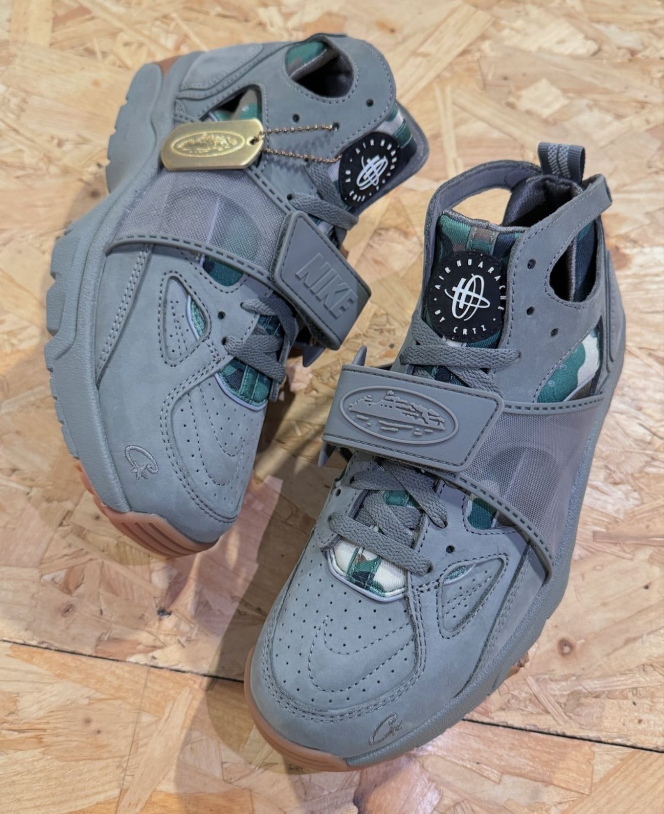 Nike huarache coming soon hot sale