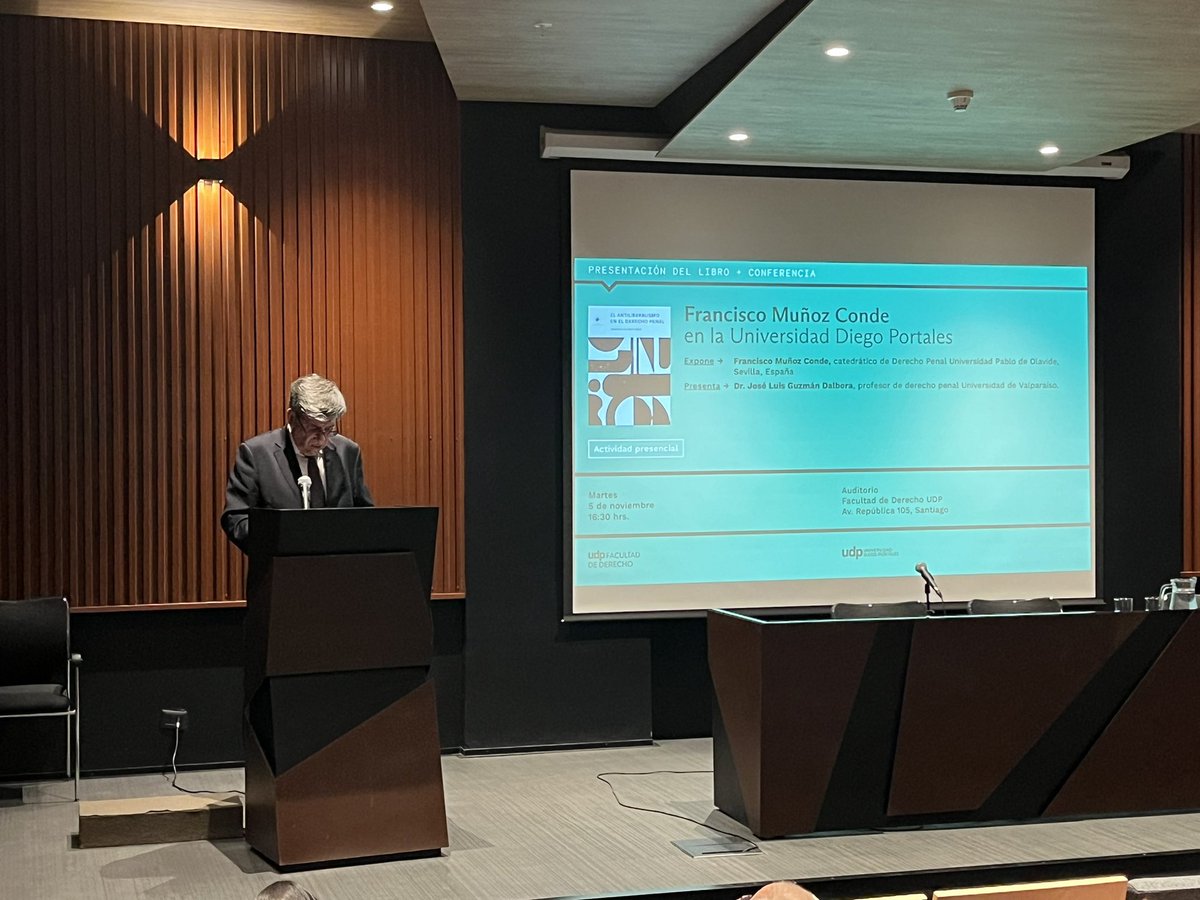 ICPenalesChile's tweet photo. Con la participación de nuestro vicepresidente, Dr. José Luis Guzmán Dalbora, la @udp ha homenajeado otorgándole una de las más altas distinciones, el Doctor Honoris Causa, al reconocido catedrático de Derecho Penal de la Universidad de Sevilla, Dr. Francisco Muñoz Conde. https://t.co/BFaFp5tblH