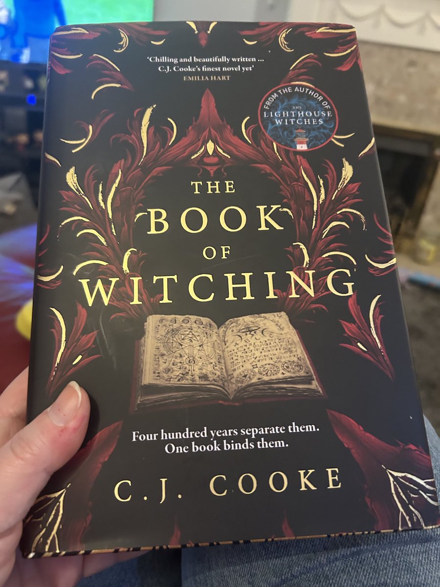 Next read. It’s another spooky one to match the dark weather closing in ⁦<a href="/CJessCooke/">C.J. Cooke</a>⁩ 🖤