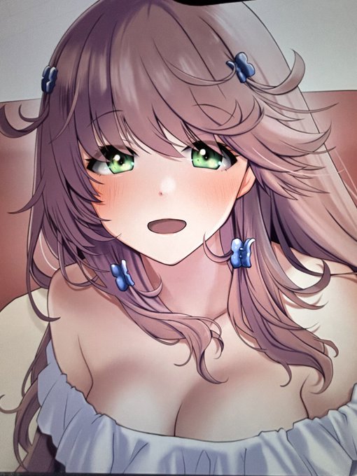 3日かけて描いた単行本表紙がなんだかイマイチで、猫先生にみせてもイマイチということで、没!描き直し!
(ぽんこつ的に2人の意見が合致することは割と稀なのです)

成仏しろよ、羊子🙏 