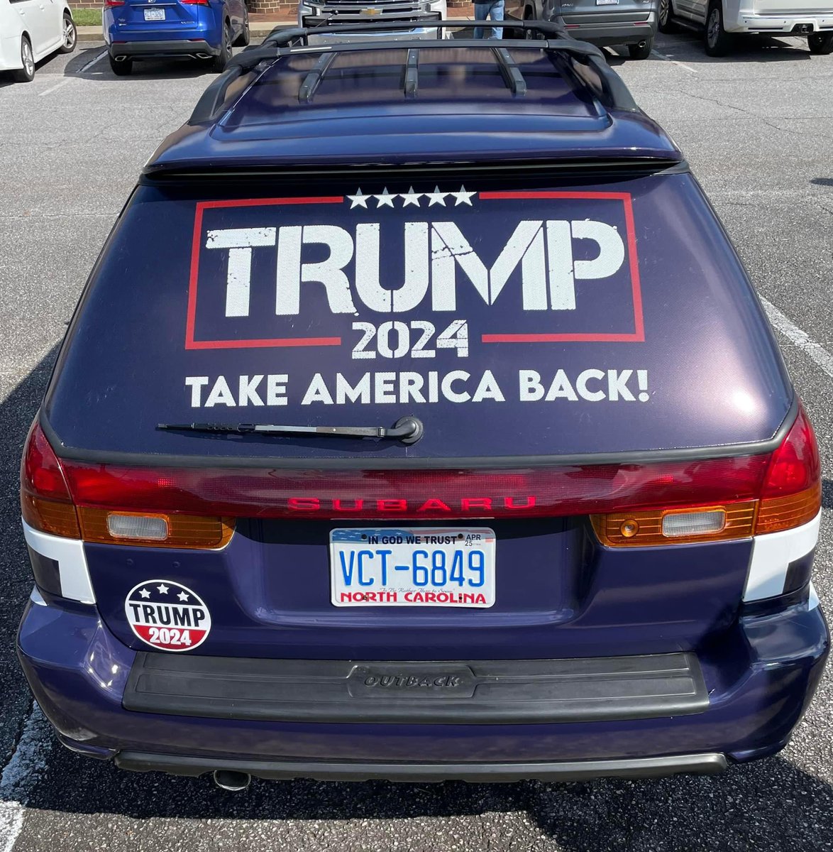 KimBum1969's tweet photo. TRUMP 2024
MAGA
FIGHT! FIGHT! FIGHT!  

@realDonaldTrump @TeamTrump @EricTrump @LaraLeaTrump @DonaldJTrumpJr https://t.co/Txv9BATGcE