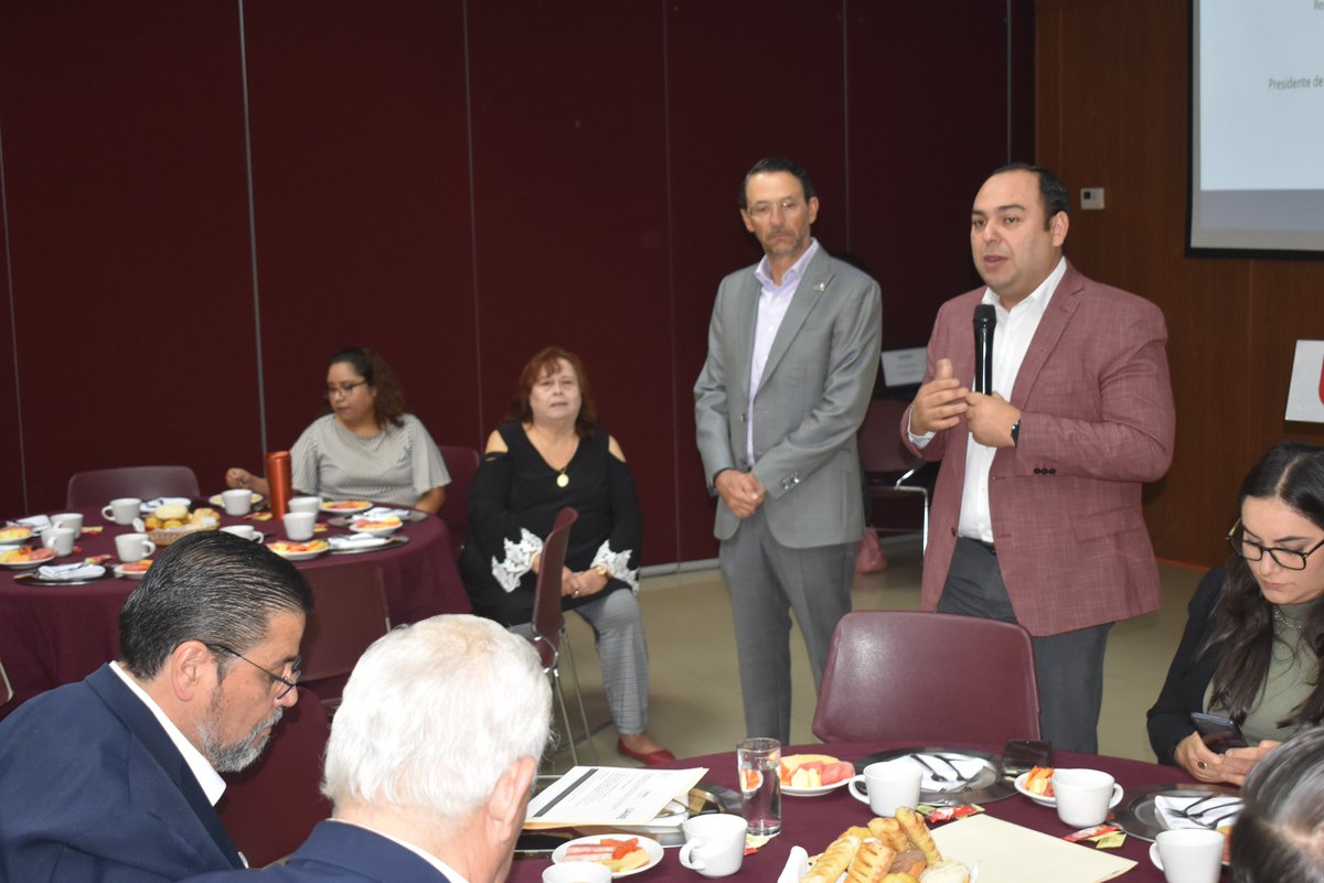 En Reunión Bimestral de los Comités de Trabajo del Consejo de Vinculación Universidad - Empresa, encabezados por nuestro presidente, el Ing. alfredo López Villarreal. Agradecemos a la Universidad Americana del Noreste UANE por la afintrionía del evento.