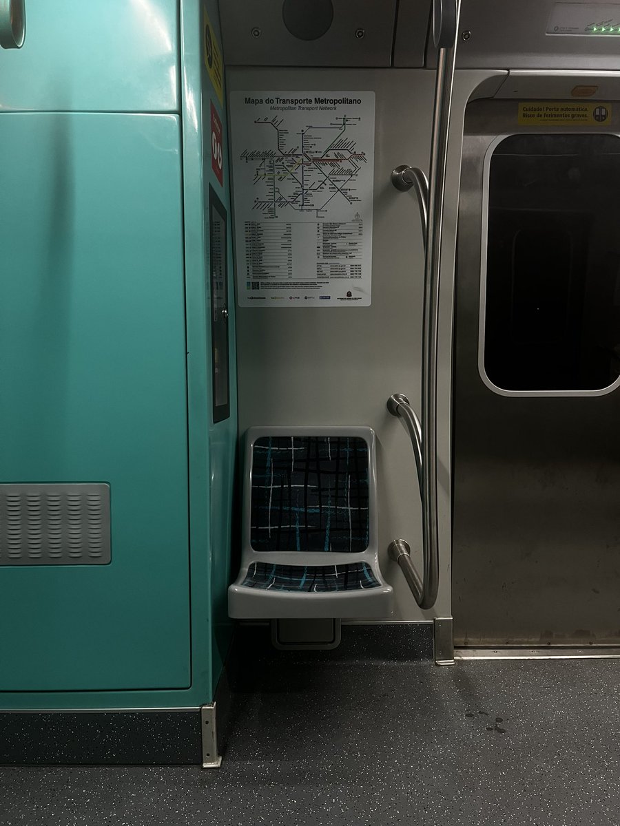 pfvr_jeh's tweet photo. A única coisa que presta na via mobilidade. 😂
@DiariodaCPTM @viamobilidadebr https://t.co/30ilYpOm4A