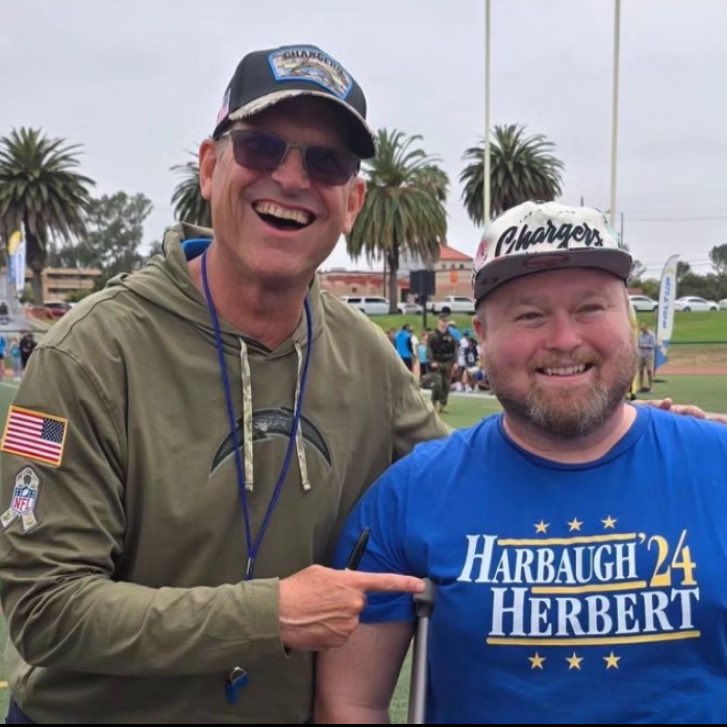 ChargersHype's tweet photo. Vote 🇺🇸 https://t.co/x0ESoa8XRi
