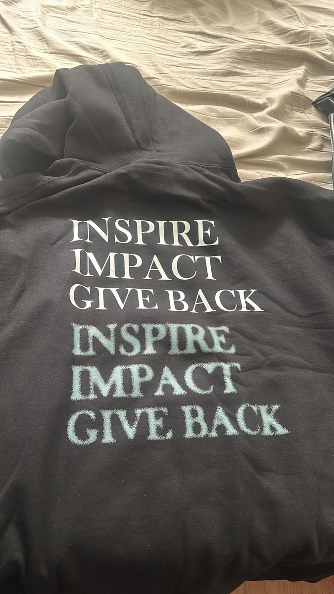 CarbonCorner's tweet image. Tonight. 6:30 pm est.

@CGG_Snow will be live on the @CarbonG_Group @KickStreaming page!

Lot’s to discuss!

Carbon sports talk…somewhat is back😂
Missing @DMIILLS1 and @itshortbus !
We’ll see you soon!

Dont forget to grab your @DrinkFreshenUp and @SelfRezCoffeeCo 🤤