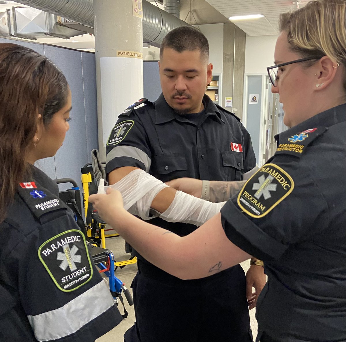 #Paramedic training Fracture management isn’t just about immobilization. It’s about patient care excellence. Early identification &amp; effective splinting can prevent complications, minimize pain &amp; reducing further injuries. These essential skills have a real impact on recovery❤️‍🩹🚑