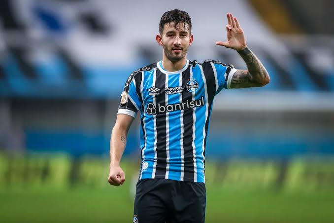 Villasanti foi convocado para a seleção paraguaiu para os dois jogos válidos pelas eliminatórias Sul-Americana para a Copa do Mundo.

14/11 Paraguaiu x Argentina

19/11 Bolívia x Paraguai
