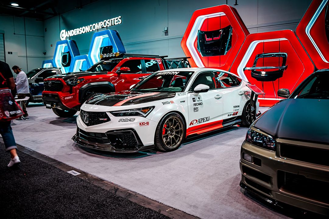 ApexiJapan's tweet photo. SEMA Show Day 1!(行ってないけど🤪)
SEIBON Carbon ブースにある A'PEXi Acura Integra Type S (DE5) です。
お近くの方は是非😜
#apexi #apexiusa #apexijapan #knowledgemakespower #findyourdrivingemotion #honda #acura #integra #types #de5 #acuraintegra #de5 #integratypes https://t.co/yiDFmE8AHO