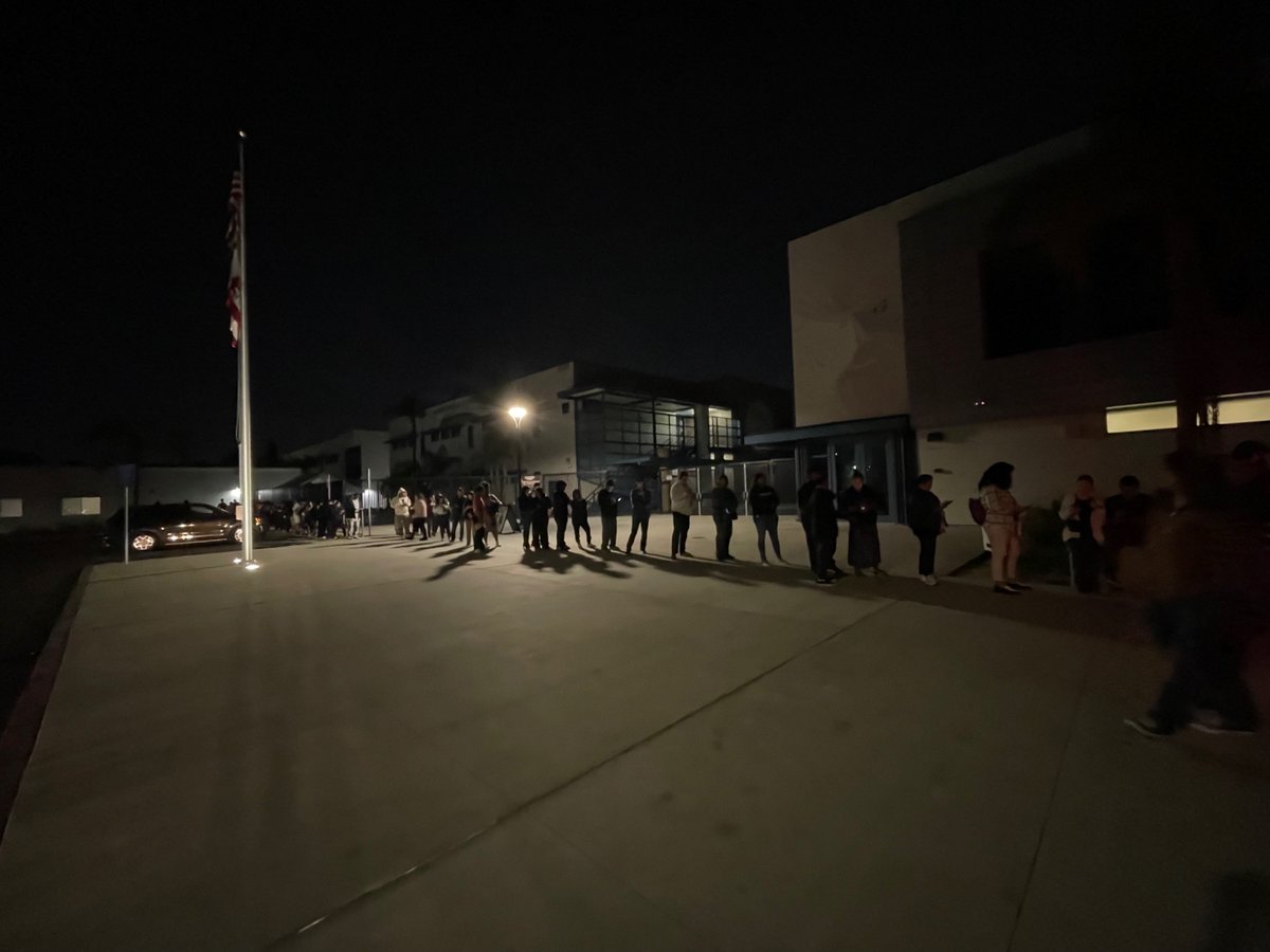 PizzaToThePolls's tweet image. La Habra, CA the pizza party is on! 🍕 8 pizzas are rolling to 101 W La Habra Blvd #DemocracyIsDelicious #Election2024