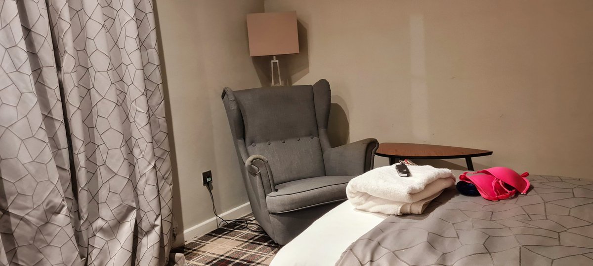 BeefuVT's tweet image. Another hotel, another cuck chair. That's what I'm talking about 😎🥵