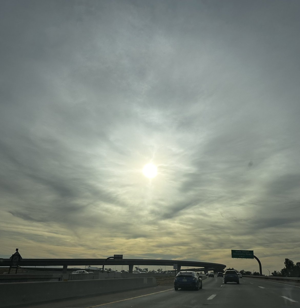 NKaravedas's tweet image. My #DriveHome gets old....but NOT the beauty when I look up! 

@StormHour #SuckerForAPrettySky ⛅️⛅️