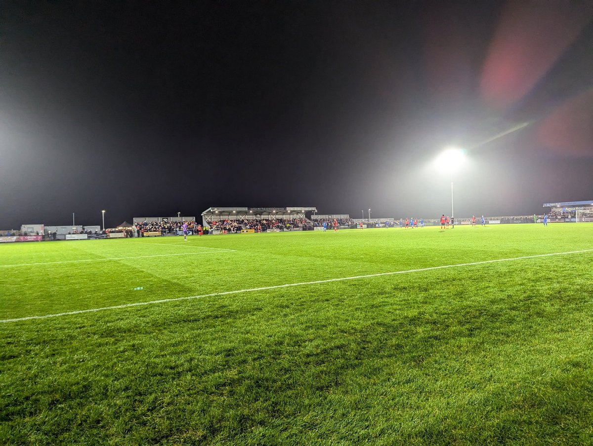 Bit of national league south tonight <a href="/TCFC_Official/">Truro (C)ity FC</a> great to see the club back and with such good support