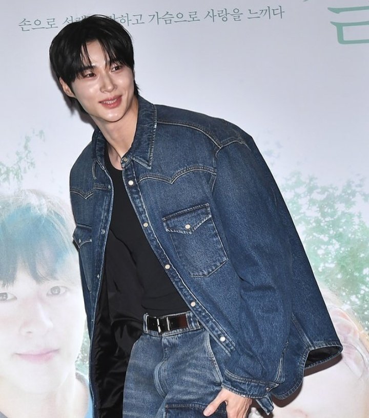 xvcirr's tweet photo. 💕Sweet 💕 
#변우석 🌟 https://t.co/rRaMjSUXoR