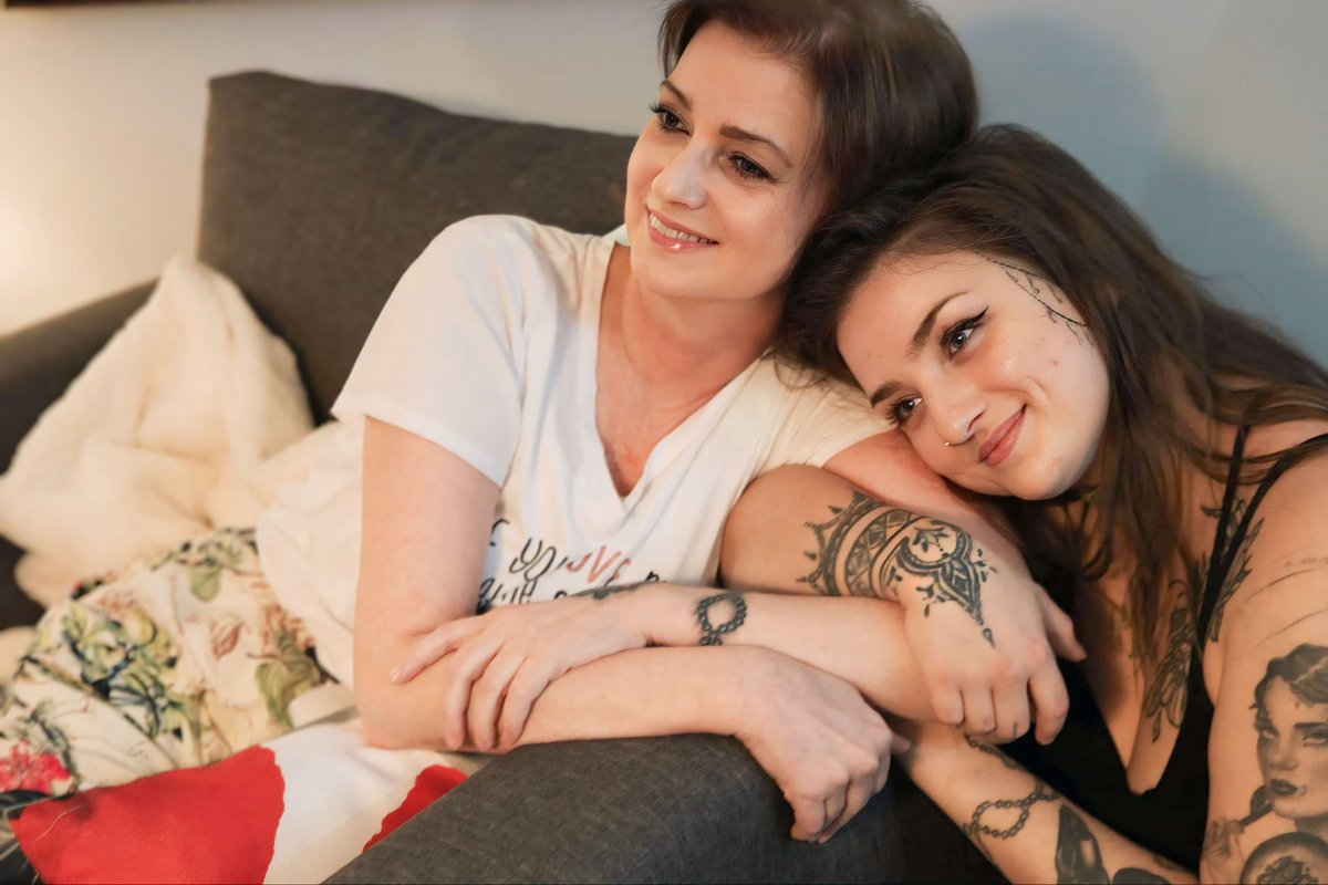 À 14h30 aujourd'hui, Nancy Ouimet, que je vous avais présentée le 13 octobre dernier, est devenue un ange, entourée de ses proches. Nancy m'a offert un privilège rare et profond : elle m'a partagé l'intimité ultime de sa vie, celle de son propre départ, pour que je puisse